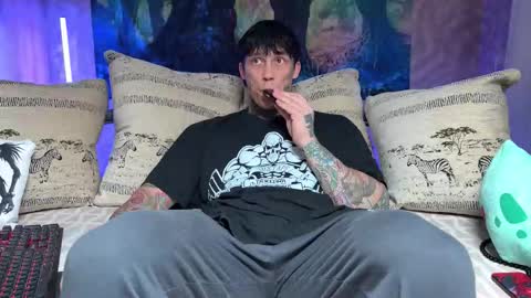 Tom online show from January 18, 6:59 am