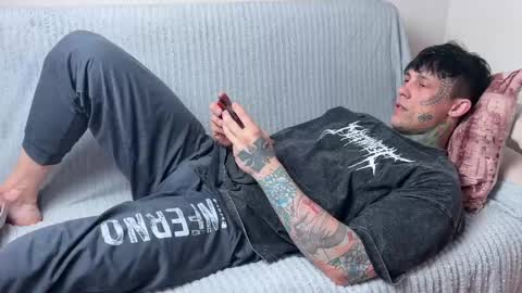 Tom online show from April 28, 6:18 am