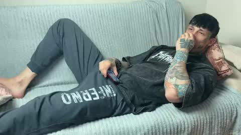 Tom online show from April 29, 10:09 am