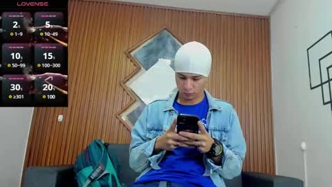 Snapshot of anyelo_sexyhot chatting on February 8, 11:22 am anyelo_sexyhot online show from February 8, 11:22 am