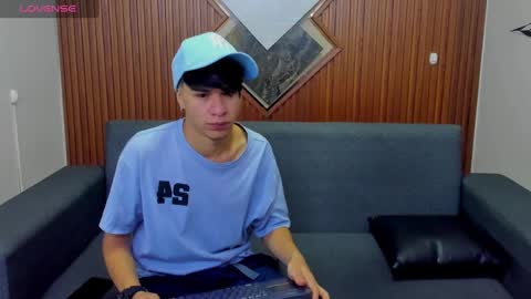 Snapshot of anyelo_sexyhot chatting on February 6, 12:16 pm anyelo_sexyhot online show from February 6, 12:16 pm