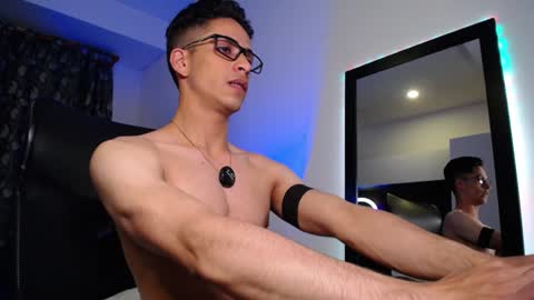 Snapshot of aodaboyy chatting on December 30, 12:00 am aodaboy online show from December 30, 12:00 am