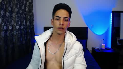 Snapshot of aodaboyy chatting on January 2, 12:02 am aodaboy online show from January 2, 12:02 am