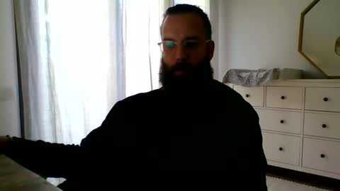 Snapshot of apc_3 chatting on December 9, 9:06 am apc_3 online show from December 9, 9:06 am