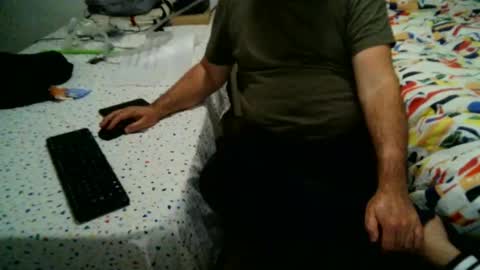 furry bear online show from January 5, 8:31 pm