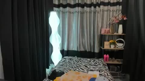 apollo_lux online show from February 16, 5:22 pm