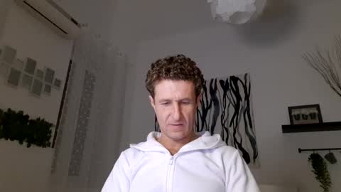 Snapshot of apollobest77 chatting on January 11, 6:23 pm apollobest77 online show from January 11, 6:23 pm