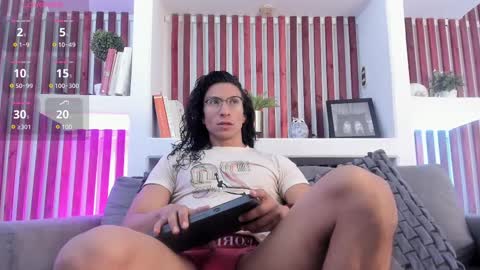 Snapshot of apolo_crus chatting on January 25, 11:55 am apolo_crus online show from January 25, 11:55 am