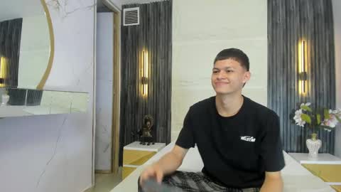   online show from April 26, 1:58 am