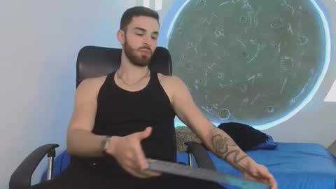 Apolo Lux  online show from March 10, 10:05 pm