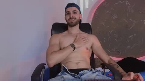 Apolo Lux  online show from March 16, 8:02 pm