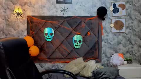 Snapshot of apolo_rousse chatting on October 23, 1:31 am Apolo online show from October 23, 1:31 am