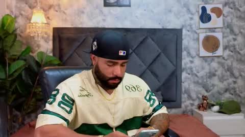 Apolo online show from November 12, 9:30 pm