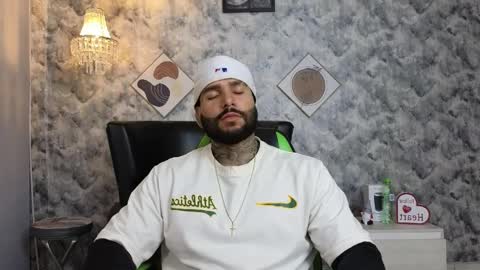 APOLO  online show from April 6, 10:21 pm