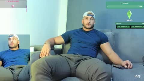 Snapshot of apolo_strange chatting on October 6, 9:30 pm apolo_strange online show from October 6, 9:30 pm