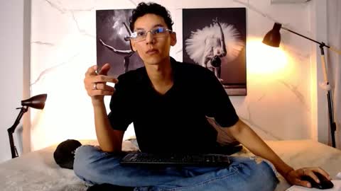 aquarius_xxx online show from October 16, 11:51 am