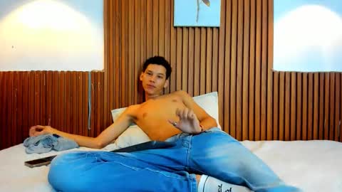 aquarius_xxx online show from October 28, 11:45 am