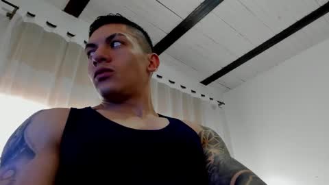 Snapshot of aquiles_51 chatting on December 10, 9:54 pm Jonathan online show from December 10, 9:54 pm