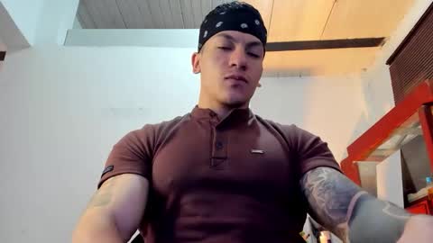 Snapshot of aquiles_51 chatting on September 8, 9:25 pm Jonathan online show from September 8, 9:25 pm