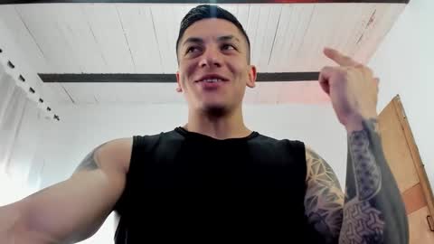 Snapshot of aquiles_51 chatting on March 3, 9:12 pm Jonathan online show from March 3, 9:12 pm