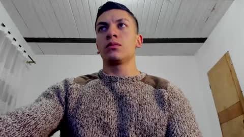 Snapshot of aquiles_51 chatting on December 3, 11:02 pm Jonathan online show from December 3, 11:02 pm