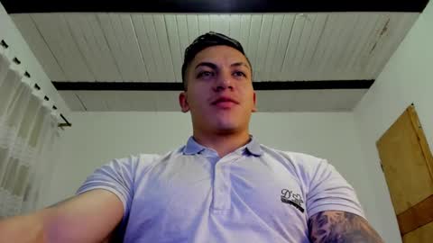 Snapshot of aquiles_51 chatting on January 11, 11:46 pm Jonathan online show from January 11, 11:46 pm