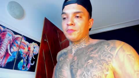 AquilesElpapi online show from November 1, 5:33 am