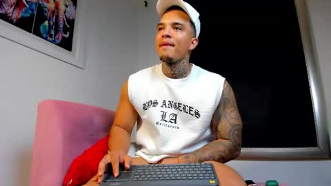 Snapshot of aquiles_elpapi chatting on September 29, 6:34 am AquilesElpapi online show from September 29, 6:34 am