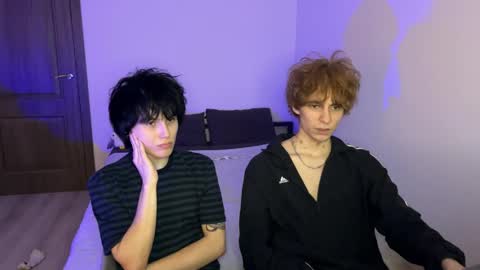 zik and kris online show from April 3, 7:43 pm