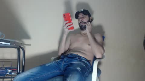 Snapshot of arabebigcock chatting on October 13, 7:58 am ARABE online show from October 13, 7:58 am