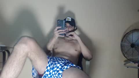 Snapshot of arabebigcock chatting on October 25, 7:21 am ARABE online show from October 25, 7:21 am