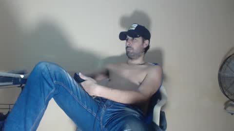 Snapshot of arabebigcock chatting on October 24, 7:21 am ARABE online show from October 24, 7:21 am