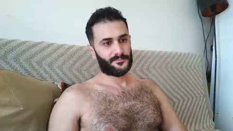 Snapshot of arabhairy90 chatting on December 12, 6:25 am hairycub online show from December 12, 6:25 am