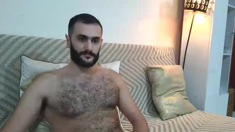 Snapshot of arabhairy90 chatting on February 23, 2:32 pm hairycub online show from February 23, 2:32 pm