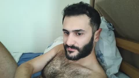 Snapshot of arabhairy90 chatting on December 4, 5:05 am hairycub online show from December 4, 5:05 am
