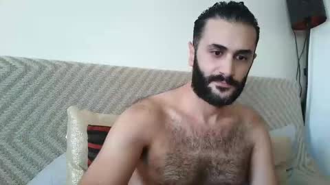 Snapshot of arabhairy90 chatting on December 5, 9:28 am hairycub online show from December 5, 9:28 am