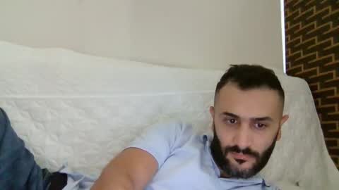 Snapshot of arabhairy90 chatting on September 13, 11:11 am hairycub online show from September 13, 11:11 am