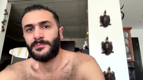 Snapshot of arabhairy90 chatting on December 3, 6:57 am hairycub online show from December 3, 6:57 am