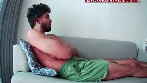 Snapshot of arabthickestdick1 chatting on December 8, 4:57 am Shaani online show from December 8, 4:57 am