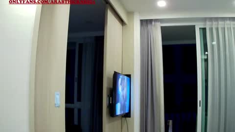 Snapshot of arabthickestdick1 chatting on December 24, 2:01 pm Shaani online show from December 24, 2:01 pm