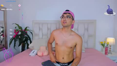 Archie online show from March 4, 10:17 pm