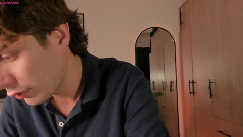 Archie online show from April 28, 7:40 pm