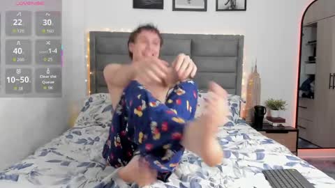 Archie online show from April 10, 1:01 am