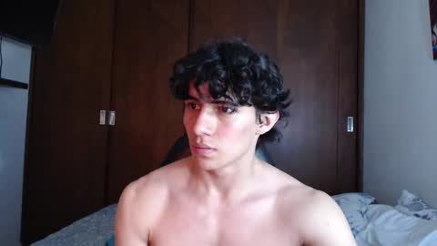 Snapshot of ares_aestheticgod chatting on February 10, 4:41 am Ares D online show from February 10, 4:41 am