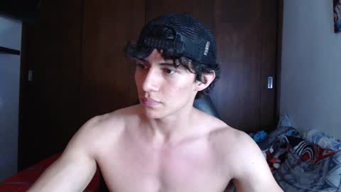 Snapshot of ares_aestheticgod chatting on January 20, 3:48 am Ares D online show from January 20, 3:48 am