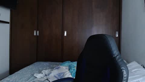Snapshot of ares_aestheticgod chatting on January 30, 1:44 am Ares D online show from January 30, 1:44 am