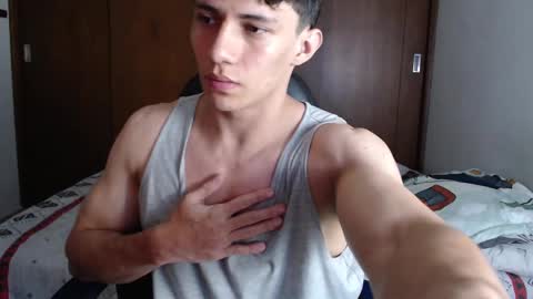 Snapshot of ares_aestheticgod chatting on March 2, 3:56 am Ares D online show from March 2, 3:56 am