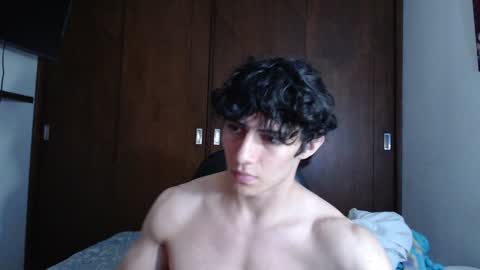 Snapshot of ares_aestheticgod chatting on February 8, 2:26 am Ares D online show from February 8, 2:26 am
