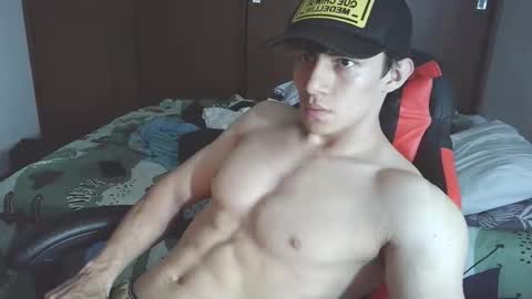 Snapshot of ares_aestheticgod chatting on September 17, 3:18 am Ares D online show from September 17, 3:18 am