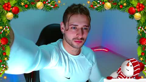 Snapshot of ares_blue chatting on December 9, 10:54 am ares blue online show from December 9, 10:54 am